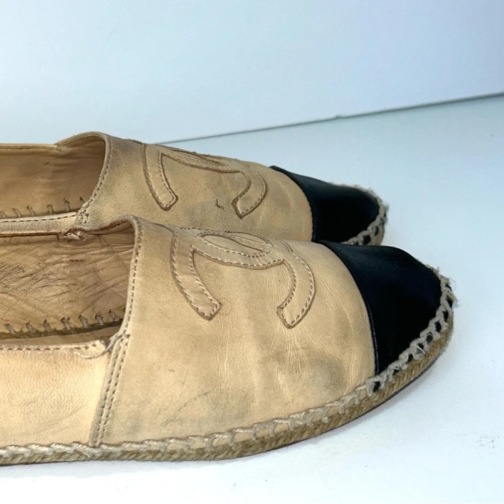 Chanel‎ Beige and Black Leather Espadrilles Flats Sz 39(8)